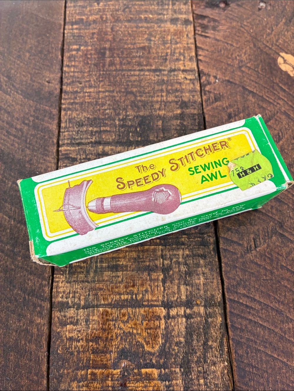 The Speedy Stitcher Sewing Awl w/Original Box 2 Needles Antique Wood Handle